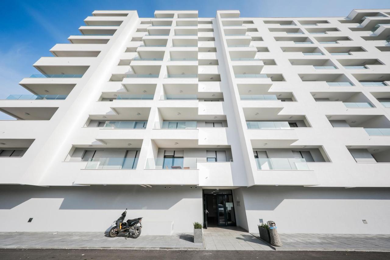 Allegro Exclusive 2 With Private Parking And Balcony