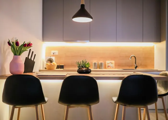 Allegro Exclusive Suite 2 With Private Parking And Balcony